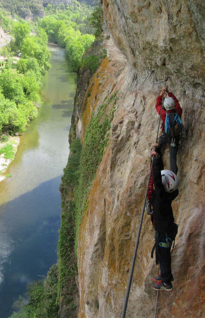 Via ferrata avec les moniteurs d'escalade de Pau